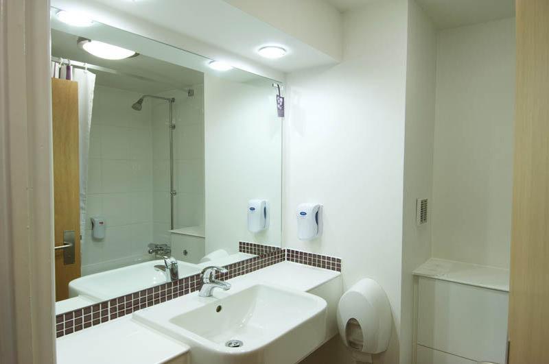 Premier Inn Southampton Airport North Stoneham Экстерьер фото